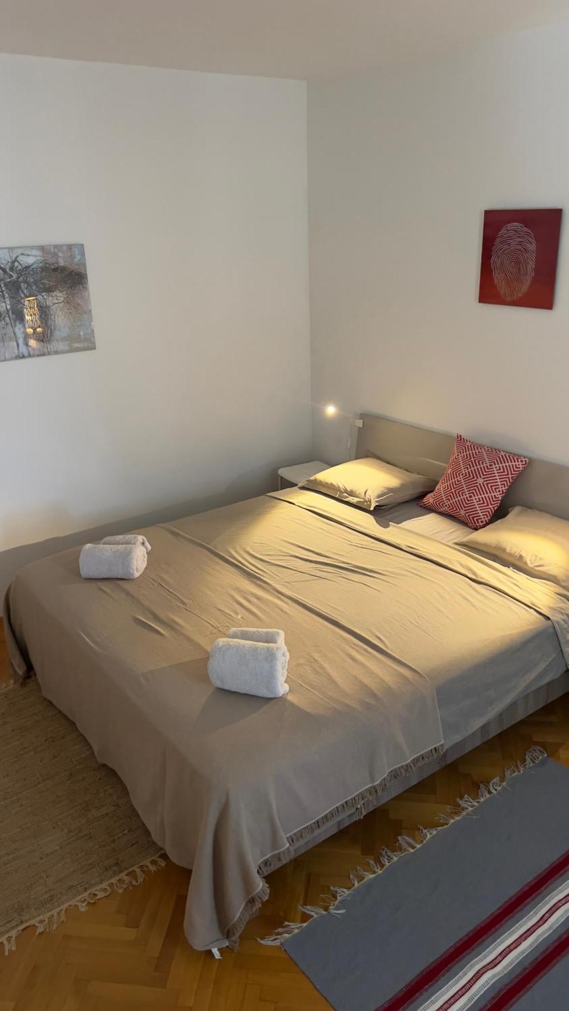 Villa Mina Kladovo, 5-Bedroom Villa With Pool For Up To 12 People Luaran gambar